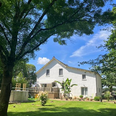 Autour Des Vignes B&B Herry エクステリア 写真